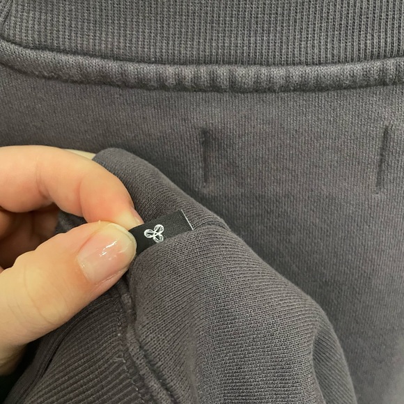 Tna crewneck - Picture 3 of 4